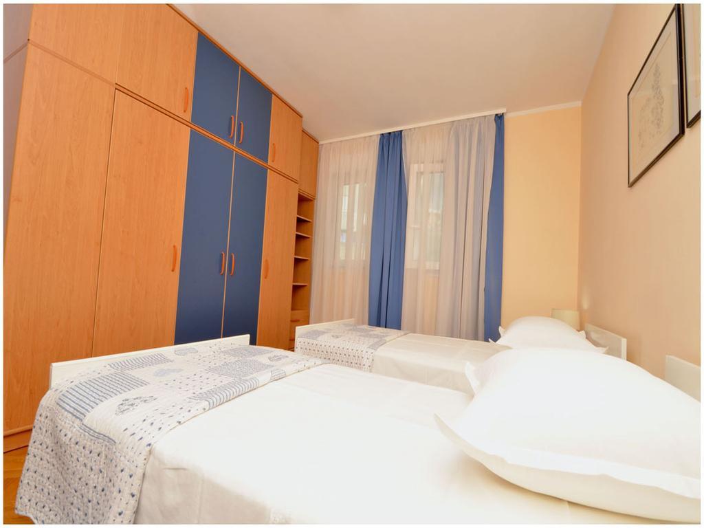 Apartment Laura Подстрана Номер фото